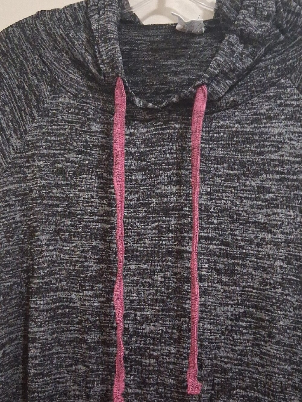 NWT Hello Mello Women Cozy Charcoal Cowl-Neck Sweater with Pink Accents Size XL - Picture 2 of 7